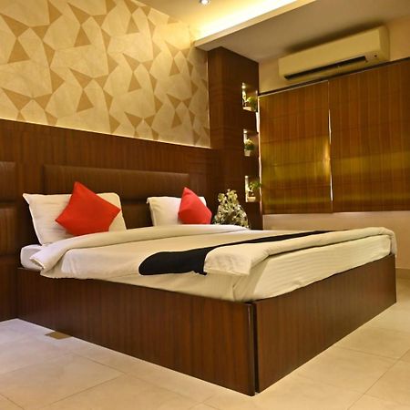 Hotel Royal Cottage 칸푸르 외부 사진