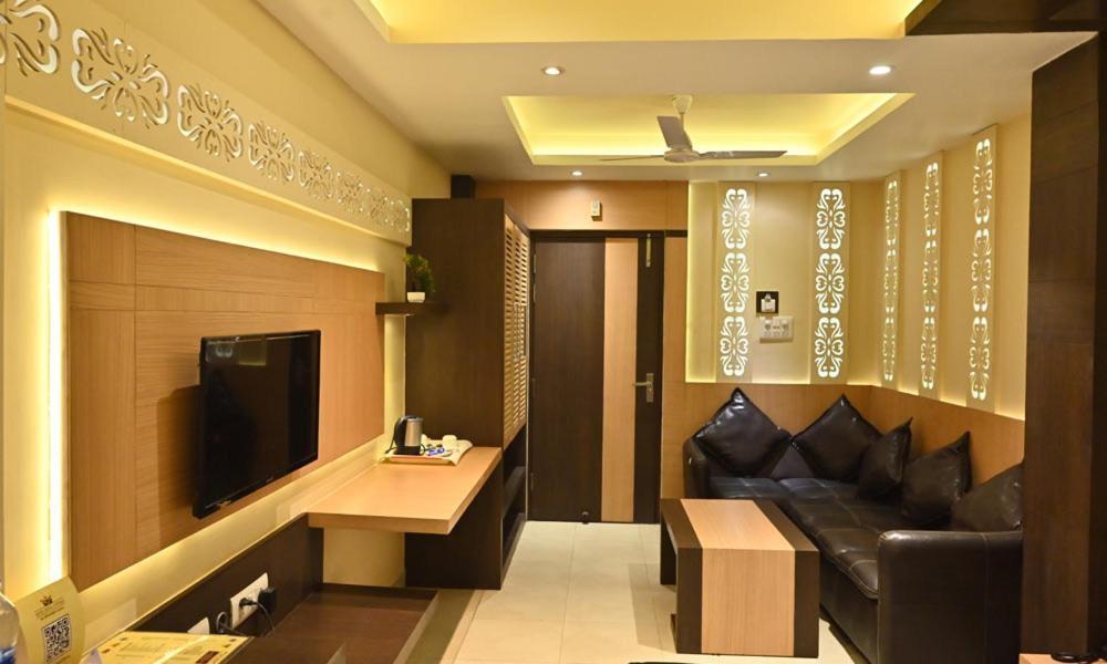 Hotel Royal Cottage 칸푸르 외부 사진